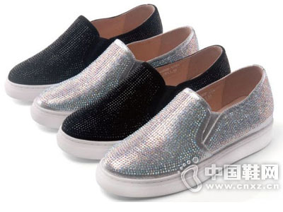 ��˹����ƤŮЬ2016�¿��Ʒ