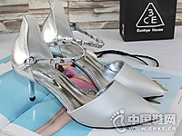 ������ɫŮЬ�¿��Ʒ