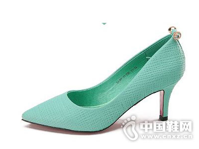 �ļ���ŮЬ2016�¿��Ʒ