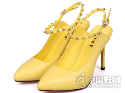 �ߵ�ŮЬ2016�¿��Ʒ