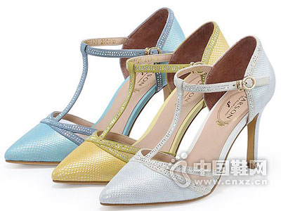 ��ɭʱ��ŮЬ�¿��Ʒ