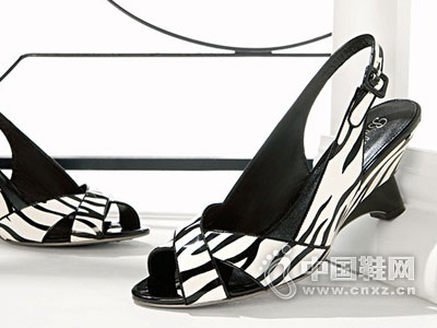 ����ŮЬ2016�¿��Ʒ