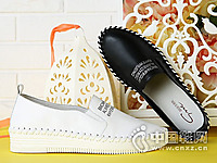 ʥ����ŮЬ2016�����¿��Ʒ