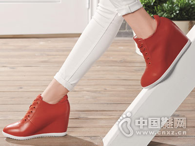 ʥ����ŮЬ2016�����¿��Ʒ