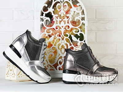 ʥ����ŮЬ2016�����¿��Ʒ