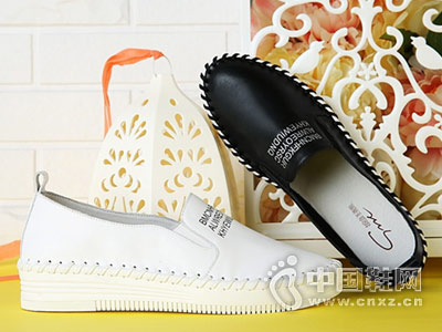 ʥ����ŮЬ2016�����¿��Ʒ