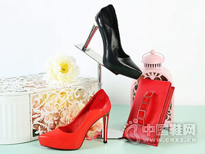 ʥ����ŮЬ2016�����¿��Ʒ