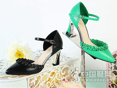 ʥ����ŮЬ2016�����¿��Ʒ