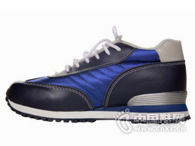 ��������ƽ���ڰ������ⷭ����Ь