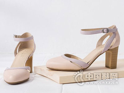 ����ŮЬ2016�¿��Ʒ