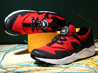 �ɽ���˶�Ь2016�¿��Ʒ