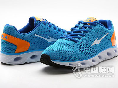 ���Ƕ����˶�Ь2016�¿���Ь