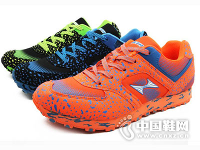 ����˹�˶�Ь2016�¿���Ь