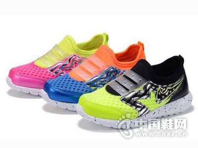 ����ͯЬ2016�¿��˶�Ь