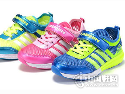 ����ͯЬ2016�¿��˶�Ь