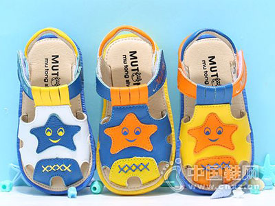 ��ͯͯЬ2016�¿���ͯ��Ь