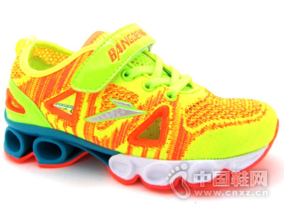 ���ͯЬ2016�¿��˶�Ь