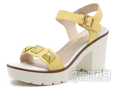 ������ŮЬ2016�ļ��¿���Ь