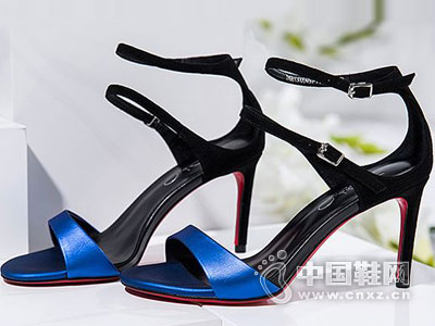 �϶�ʱ��ŮЬ2016��Ь�¿�