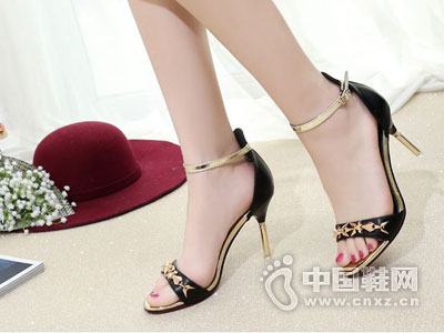 ����ŮЬ2016��׼����Ь�¿�