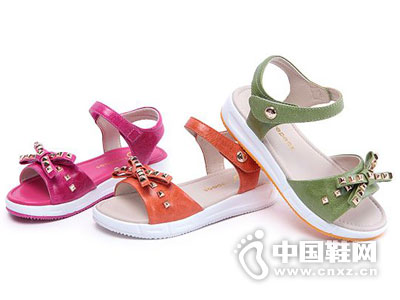 ������ͯЬ2016��Ь�¿�