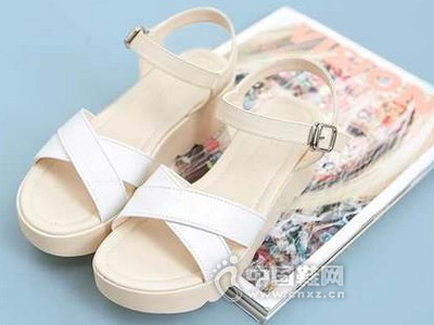 ׿ʫ��2016�¿����д���и�ŮЬ