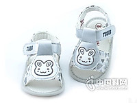 ��ʹ֮Ӥ���ײ�ǰЬ͸����Ь