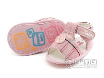 ��ʹ֮Ӥ���׹�����Ь