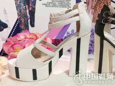 �ŵ�ŮЬ2016�߸���Ь�¿�