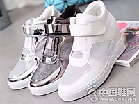 ŷ�׸�ʱ��ŮЬ�¿����У�