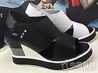 ŷ�׸�ʱ��ŮЬ�¿��¸���Ь