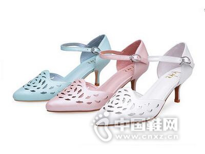 ŷ�ް�2016������Ʒʱ����ƤŮЬʱ���ο�һ�ֿ۴���ͷ�Ʊ�����Ь