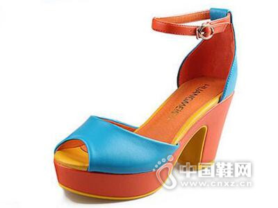 �����ഺ����ײɫ��ˮ̨����������۴��ָ���Ů�߸���Ь