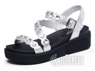 ��������2016���¿�ĥɰţƤŮ��Ь¶ֺһ�ִ���Ƭƽ���¸�Ь