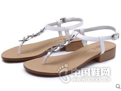 DUSTO/��2016�ļ��¿����е͸�����ʱ�м�ֺŮЬ��Ь