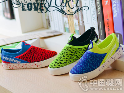 һ��ͯ����Ь�¿��Ʒ