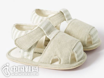 �����Ķ�Ӥ��Ьϵ��