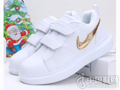 ̰��è2016�¿��˶���Ь