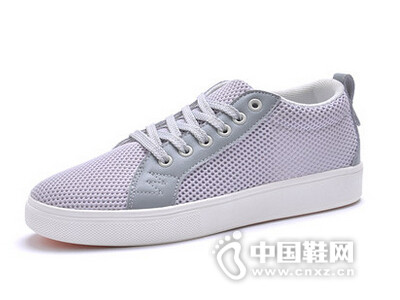 ����2016����͸���˶�����Ь