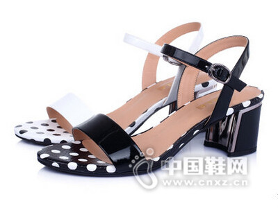 ����2016��ţƤ��¶ֺŮ��Ь�ָ�����һ�ִ������и�