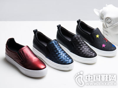 ����ʱ������ŮЬ�¿��Ʒ