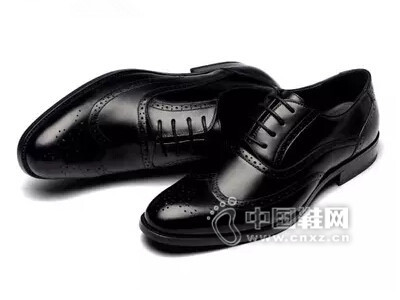 ����2016�����Ӣ�׵�������װ��Ь