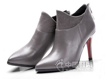 ����Ů2016��Ƥϸ����ˮ̨��ɫ��ѥ