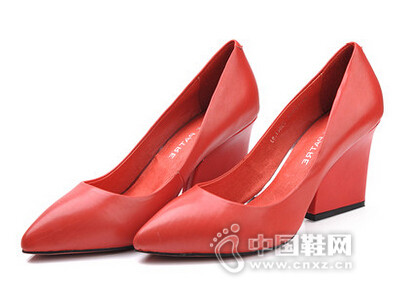 ����Ů2016��ͷ�ָ�ǳ�ڵ�Ь