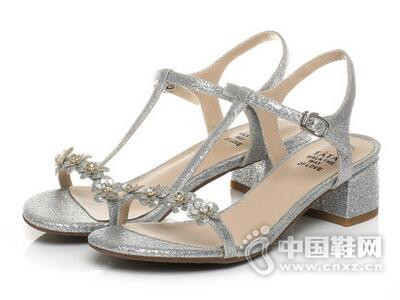 Tata/����2017�ļ���Ƭ��ˮ�껨��ָ�Ů��Ь