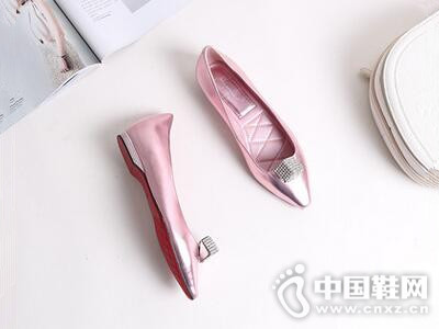 2017�´���ͷˮ�귽��ǳ����ĤƤƽ��Ů��Ь��ƤŮЬ