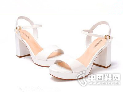 ������ŮЬ2017��ţ��Ƥ¶ֺ�ָ��߸�Ь��ˮ̨����Ь