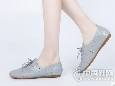 ǧ�ٶ�2017���ο����е͸�ϵ��Ů��Ь