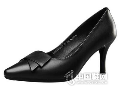 �����2017��Ƥͨ�ں�ɫŮʿ��Ь