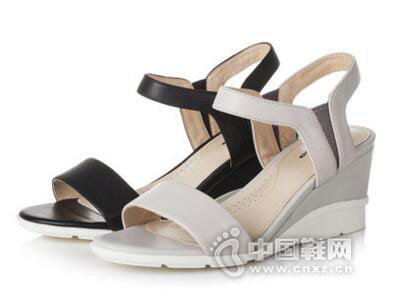 �μ�2017�ļ��п�ʱ�м�Լ�¸�ŮЬ